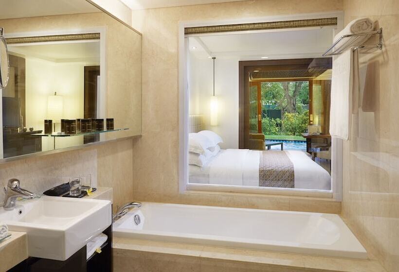 سوییت جونیور, Melia Bali