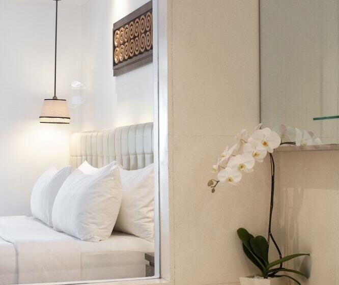 سوییت جونیور, Melia Bali