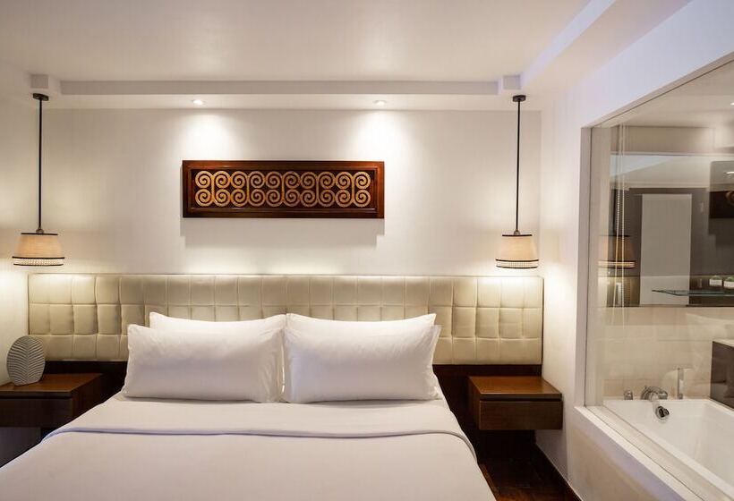سوییت جونیور, Melia Bali
