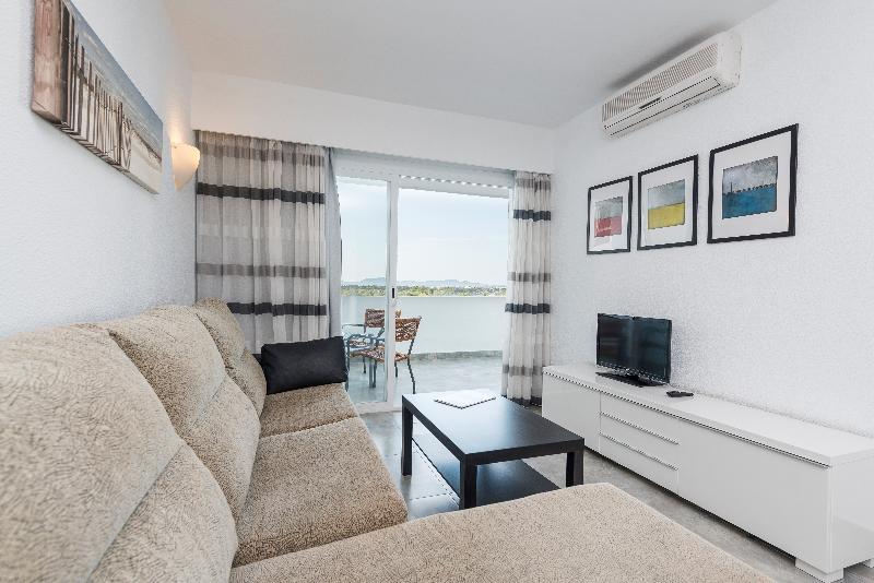 آپارتمان 1 خوابه با چشم‌انداز استخر, Apartamentos Siesta I