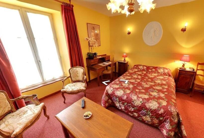 Номер Стандарт, Hostellerie Saint Martin  Logis Hôtel Et Restaurant