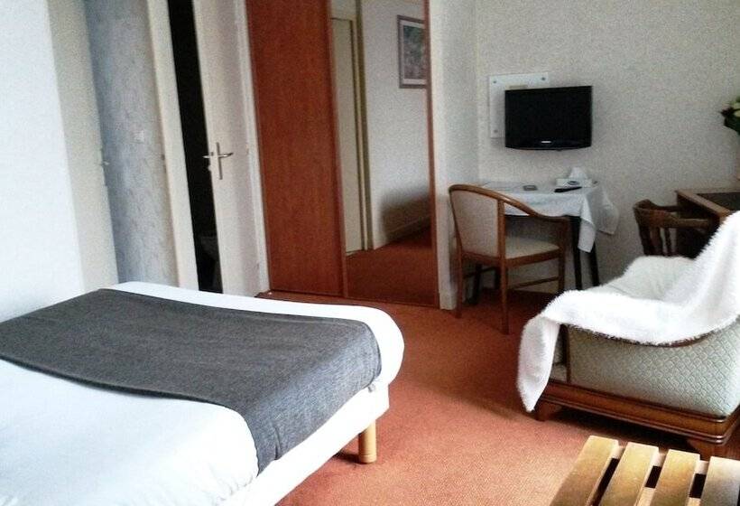 Номер Стандарт, Hôtel De L Agriculture