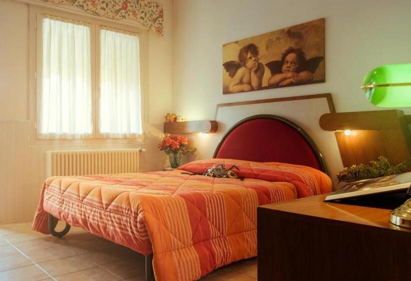 Habitación Estándar, Roma