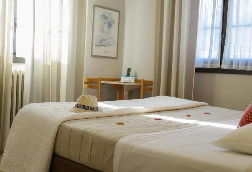 Номер Стандарт, Hôtel Aurélia