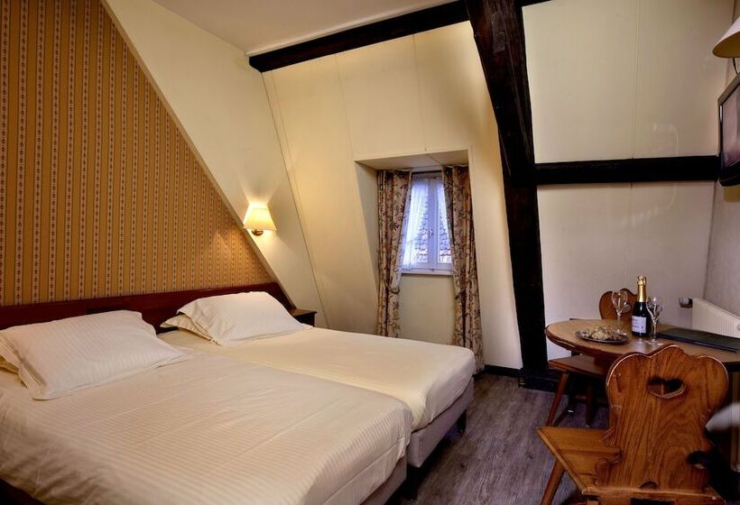 Номер Комфорт, Logis Hôtel De La Tour