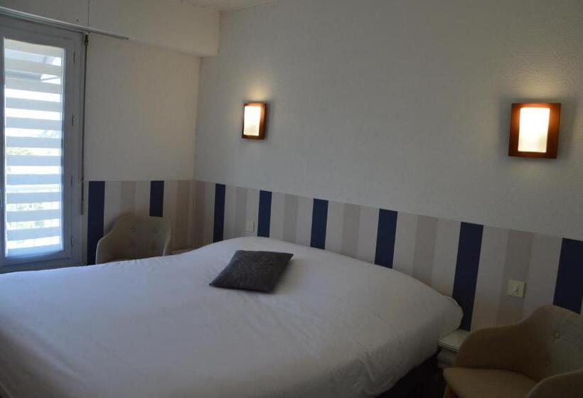 اتاق استاندارد یک نفره, Hôtel Des Druides