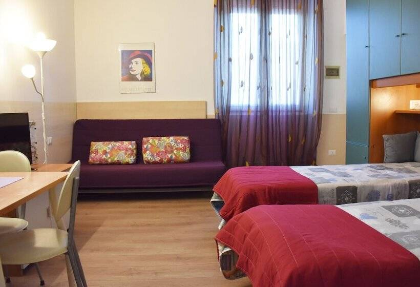 标准工作室, B&b Via Roma