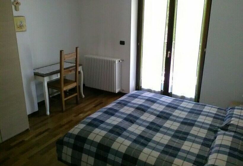 Трехместный Номер Стандарт Совместная Ванная, B&b Carunei