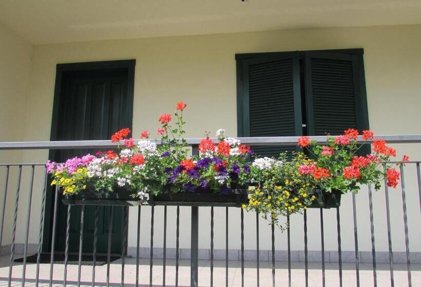 Standard room with outdoor bath, B&b Carunei