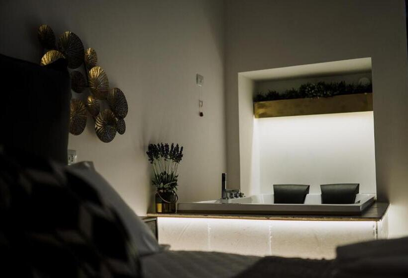 Люкс Кровать Кинг, Suite1212  Pirrelli