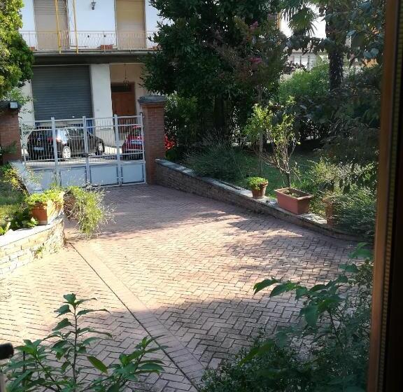 غرفة قياسية سرير كينج, La Pineta