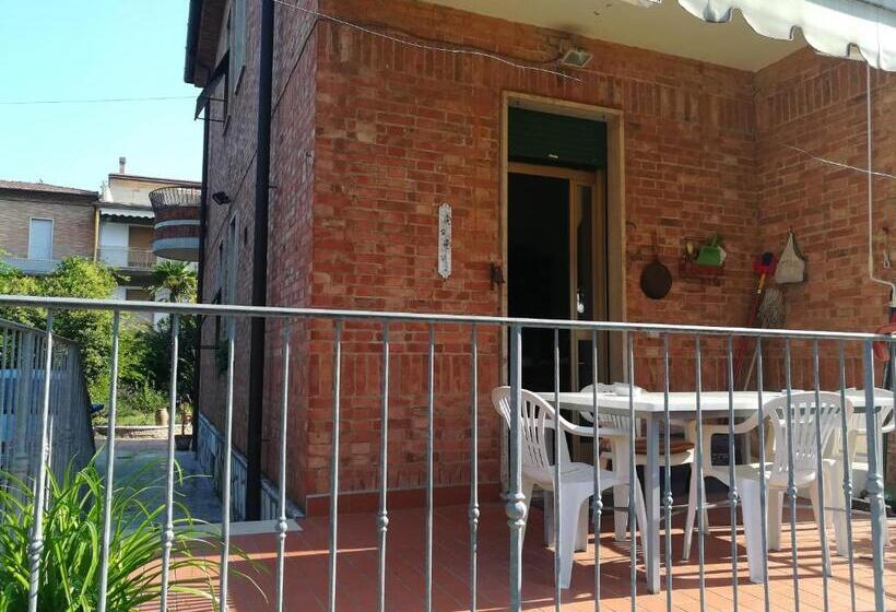 فيلا غرفة نوم واحدة, La Pineta