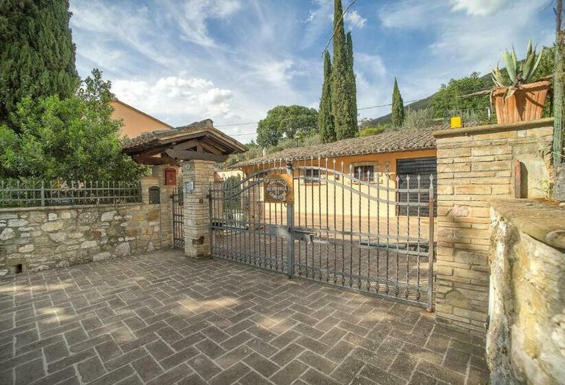 آپارتمان 1 خوابه با چشم‌انداز باغ, L Agrifoglio Di Assisi Residenza Di Campagna