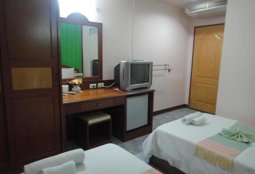 디럭스 룸, Thepparat Lodge Krabi