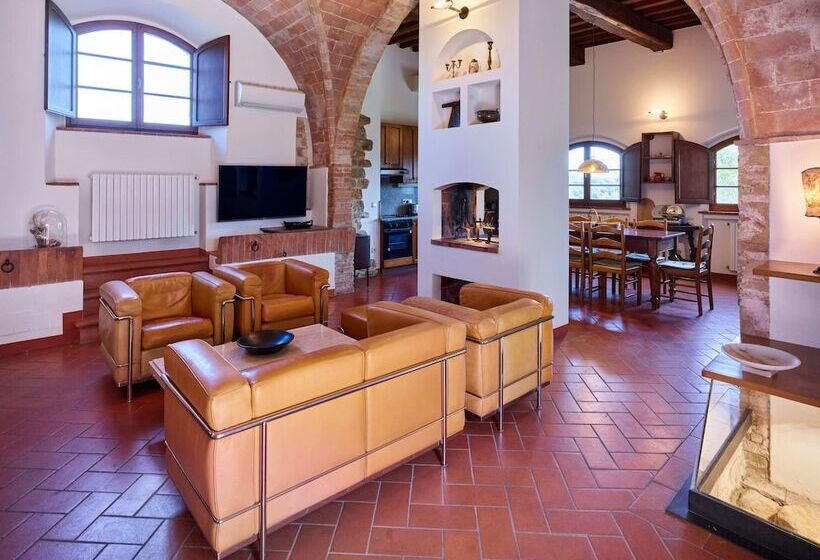Вилла 3 Спальни, Agriturismo Podere Cortilla