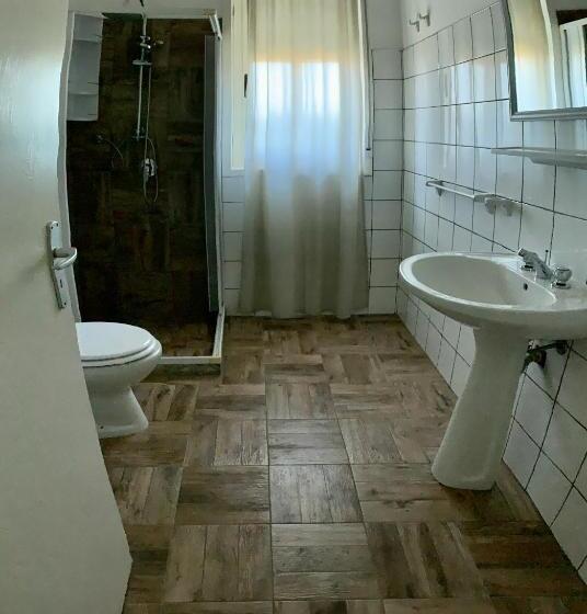اتاق استاندارد سه نفره, Cozzo Spadaro B&b