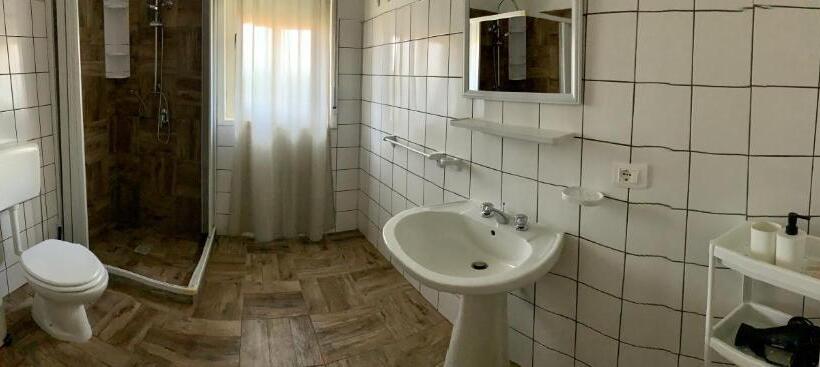 اتاق استاندارد سه نفره, Cozzo Spadaro B&b