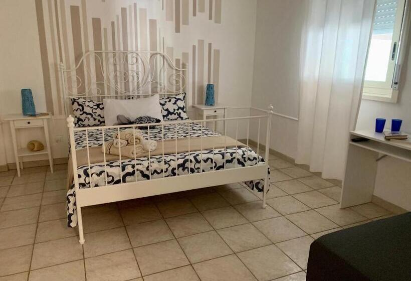 اتاق استاندارد سه نفره, Cozzo Spadaro B&b