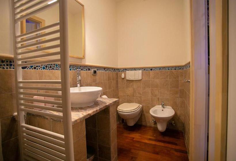 Четырехместный Номер Стандарт, B&b La Corte