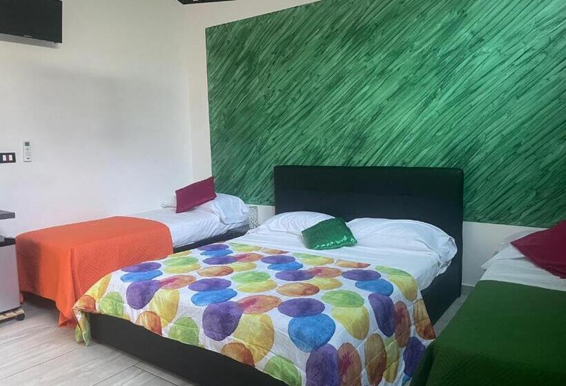 اتاق کلاسیک سه تخته, Garda Relais Luna Blu