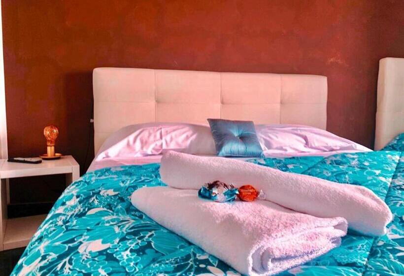 اتاق استاندارد سه نفره, Garda Relais Luna Blu