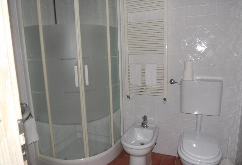 اتاق استاندارد, Agriturismo Piccola Raieda
