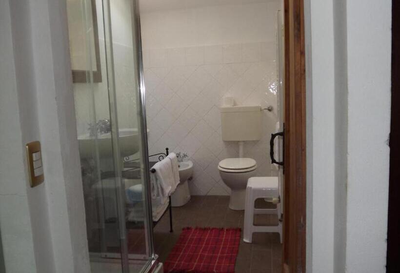اتاق استاندارد چهار تخته, Agriturismo Piccola Raieda