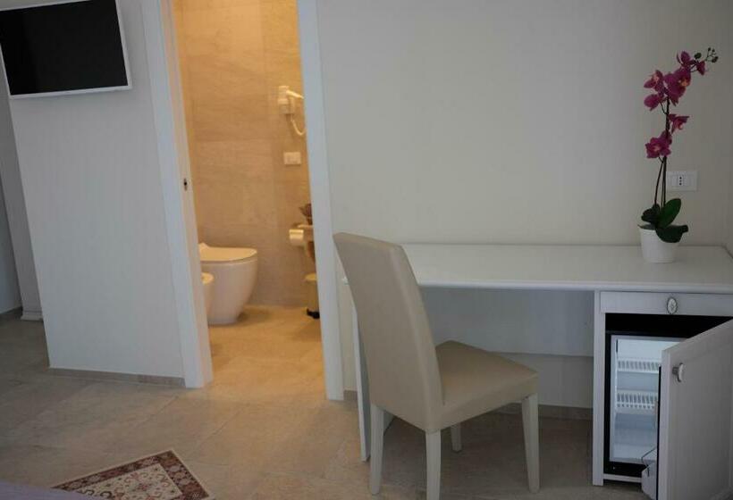 اتاق استاندارد با تخت بزرگ, B&b Relais I Cavalieri