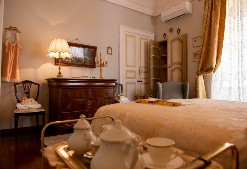 Номер Стандарт с Балконом, Casa Isabella B&b