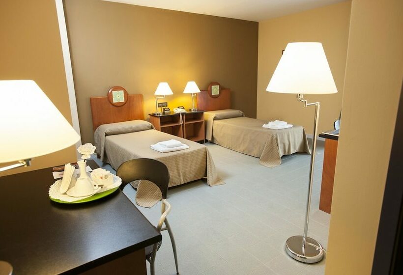 Номер Стандарт Трехместный, Albergo Athenaeum