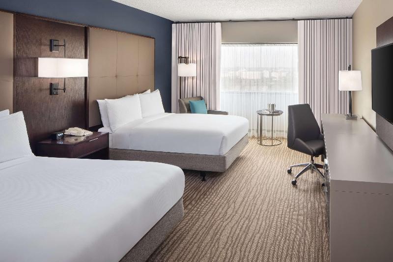 اتاق لوکس با چشم‌انداز, Harbour Plaza North Point