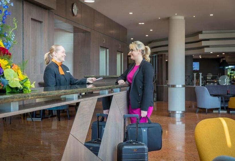 Номер Executive, Maldron Hotel Belfast International Airport