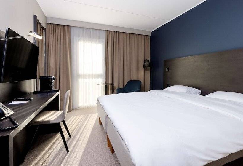 Номер Superior, Park Inn By Radisson Oslo Airport Hotel West