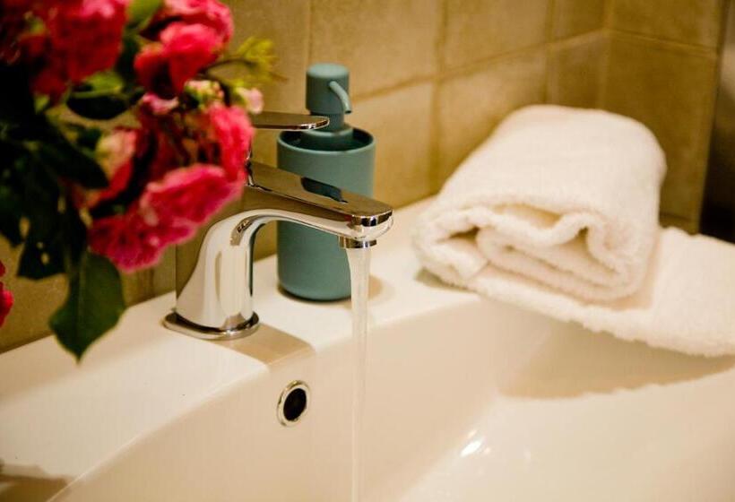 اتاق استاندارد چهار تخته, Bellafiora Affittacamere