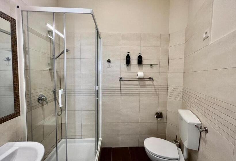 اتاق استاندارد سه نفره, Be Your Home   Guest House Fuori Dal Porto