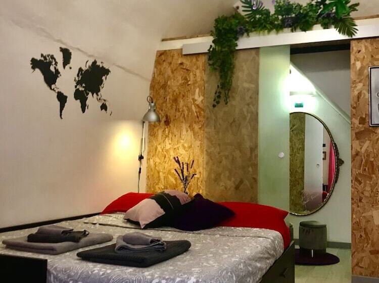 اتاق استاندارد با بالکن, B&b Le Statuine