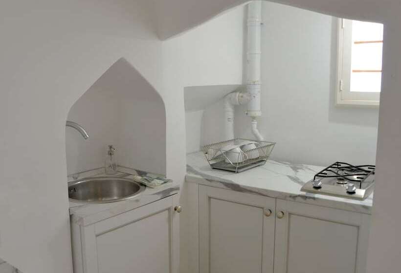 استودیوی استاندارد, Casa Baldassarre