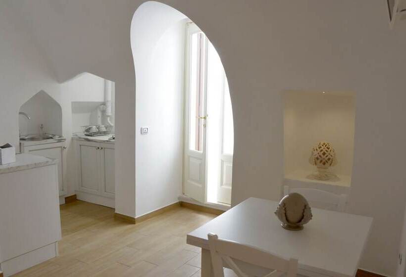 استودیوی استاندارد, Casa Baldassarre