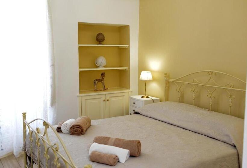 سوئیت با بالکن, Casa Baldassarre
