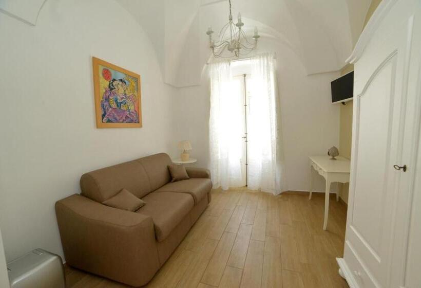سوئیت با بالکن, Casa Baldassarre
