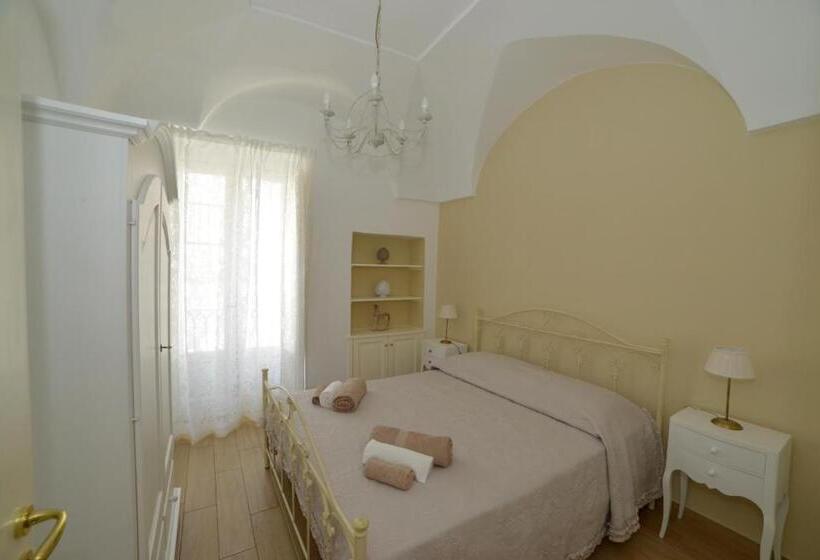 سوئیت با بالکن, Casa Baldassarre