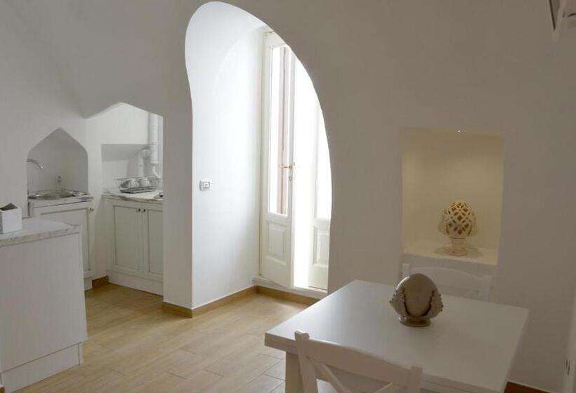 استودیوی استاندارد, Casa Baldassarre