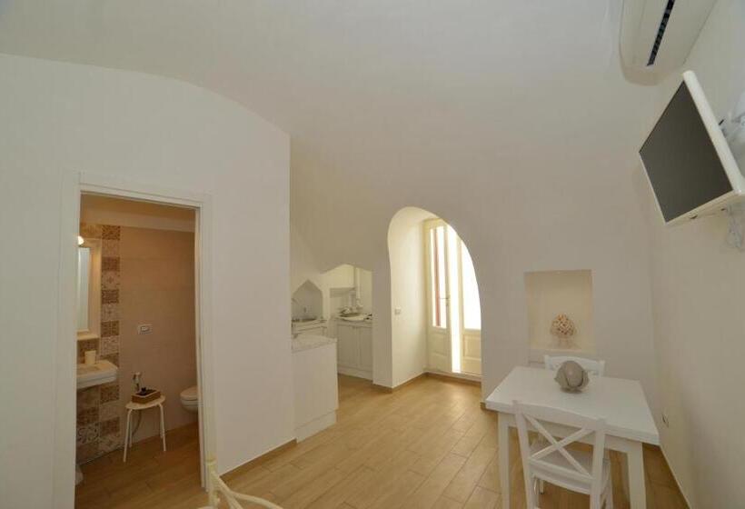 استودیوی استاندارد, Casa Baldassarre