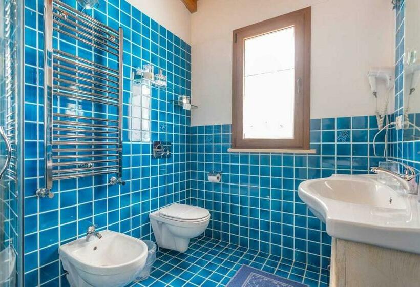 Номер Стандарт Трехместный, Villa Flumini