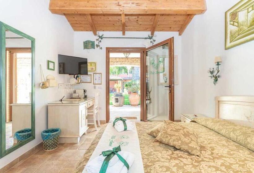Номер Стандарт Трехместный, Villa Flumini