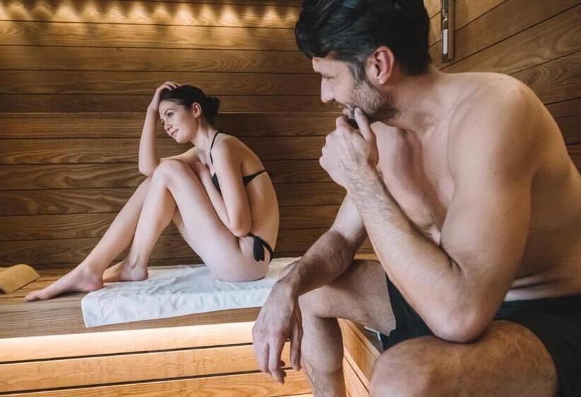 Трехместный Номер Комфорт, Elite Hotel & Spa