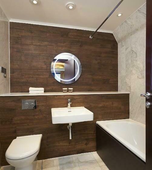 Номер Deluxe Кровать Кинг с Видом, Doubletree By Hilton  London  Docklands Riverside