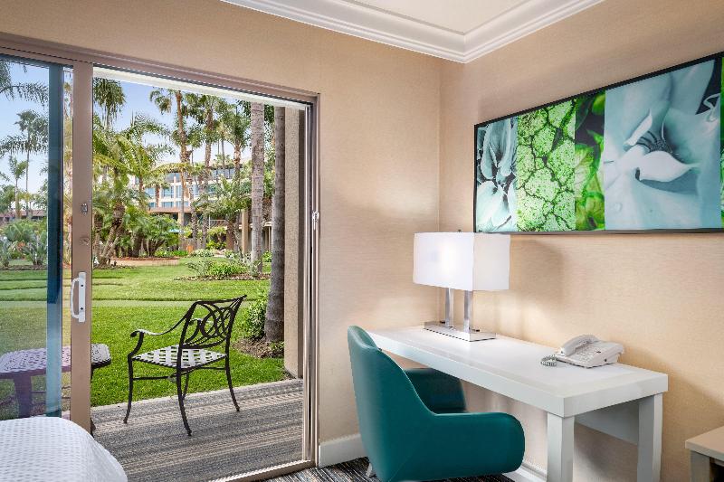 חדר סטנדרט עם מיטת קינג, Holiday Inn San Diego Bayside, An Ihg