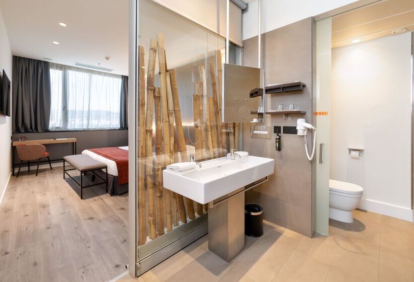 Номер Стандарт, Alexandre Hotel Fira Congress