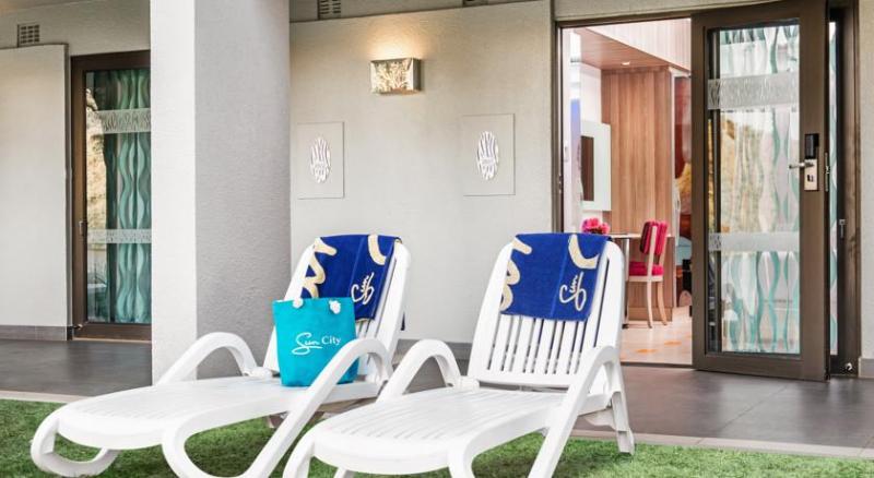 اتاق استاندارد با چشم‌انداز دریاچه, The Cabanas Hotel At Sun City Resort